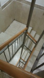 פוליש לחדרי מדרגות